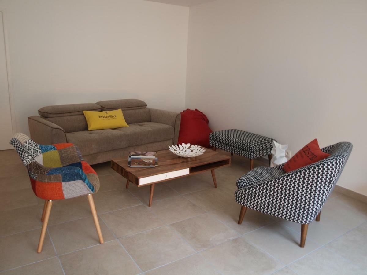 Cottage Nuiton Nuits-Saint-Georges Exterior photo